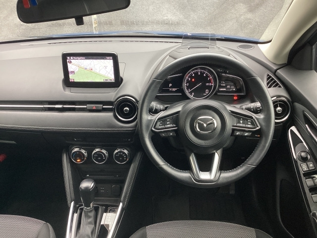 デミオ1.5 15S ツーリング 4WD