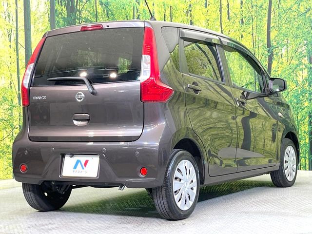 ☆全国のネクステージからお取り寄せが可能※!遠方の店舗に展示してあるクルマが気になる場合も、最寄りの店舗でご覧いただくことが可能です!是非私たちに要望をお聞かせください!※別途費用