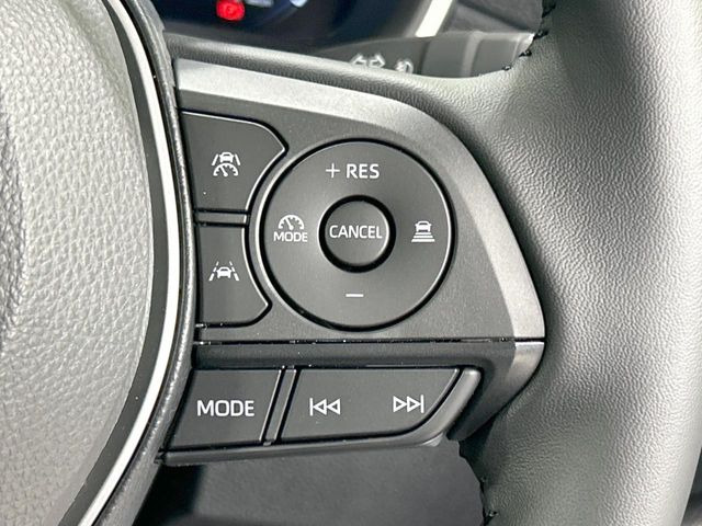 �y�g���^�Z�[�t�e�B�Z���X�z���s���ɑO���̎ԗ�����F�����A�Փ˂������Ȏ��͌x��ƃu���[�L�ŏՓˉ���Ɣ�Q�y�����A�V�X�g�B�����S�Ƀh���C�u�����y���݂��������܂��B