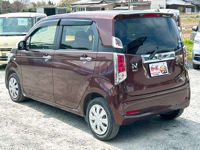 ���X�ł͌y�����Ԃ��畁�ʎԂ܂ŕ��L���I�[�����[�J�[�̎Ԏ�E�F�E�O���[�h��L�x�ɑ����Ă���܂��B