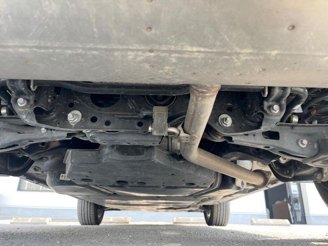 下回りがきれいなうちに、防錆加工の施工がオススメ。降雪地域はもちろん、沿岸部にお住いの方や、趣味でマリン・ウィンタースポーツをされる方にご好評いただいております。