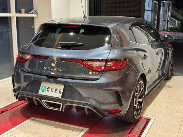 メガーヌスポール トロフィー