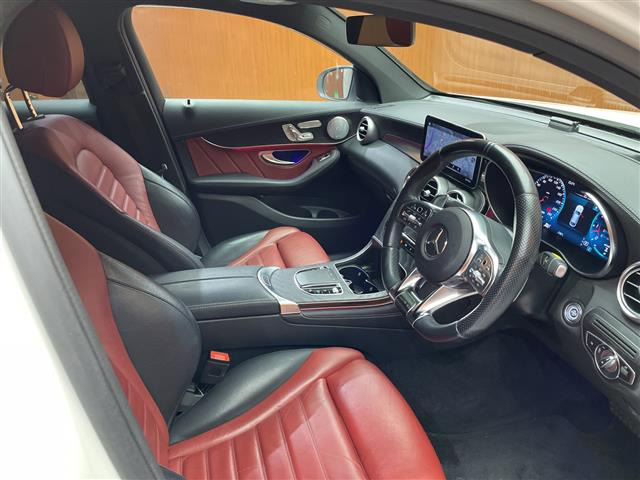 GLCクーペAMG GLC43 4マチック 4WD