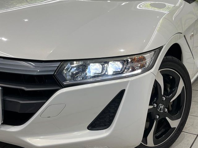 �yLED�w�b�h���C�g�z���V����ԑ��s�����ǍD�Ȏ��E���m�ۂ����S���ĉ^�]�ł��鍂�P�xLED�w�b�h���C�g�𑕔�!�_�����x�������A����d�͂��}�����Ă��܂��B