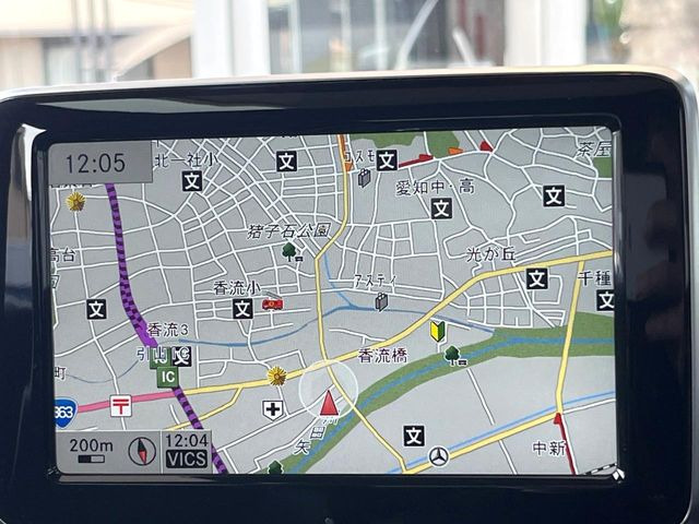 �������i�r:��̊��̂���i�r�́A����������ԓ������o���Ă���܂��BBluetooth�Đ��ȂǃI�[�f�B�I�@�\���[�����Ă���܂��̂ŁA�^�]�����y���߂܂���