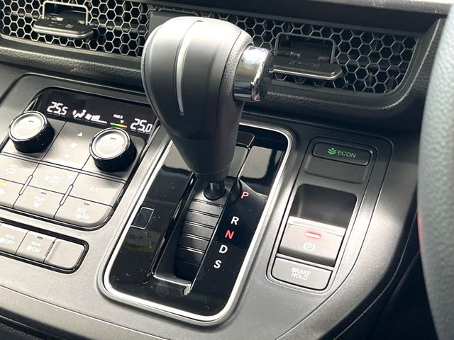 �y�d���p�[�L���O�u���[�L�z�p�[�L���O�u���[�L�͕֗��ȓd����!�{�^����ő���ł��A�A�N�Z���𓥂߂Ύ����ŉ�������܂��􃌃o�[��y�_���������̂ŉ^�]�ȉ����������肵�܂��ˁ�