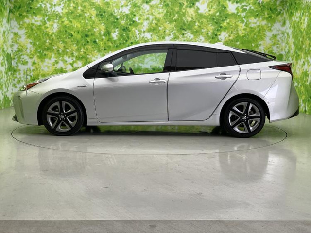 プリウス1.8 A プレミアム ツーリングセレクション