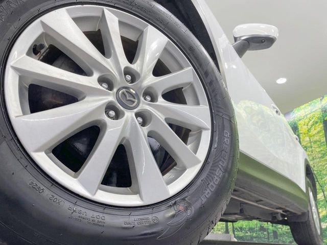 【純正17インチアルミホイール】外観にマッチした純正アルミホイールを装着しております。各種社外アルミホイールや、スタッドレスタイヤも取扱いしております。是非ご相談ください♪