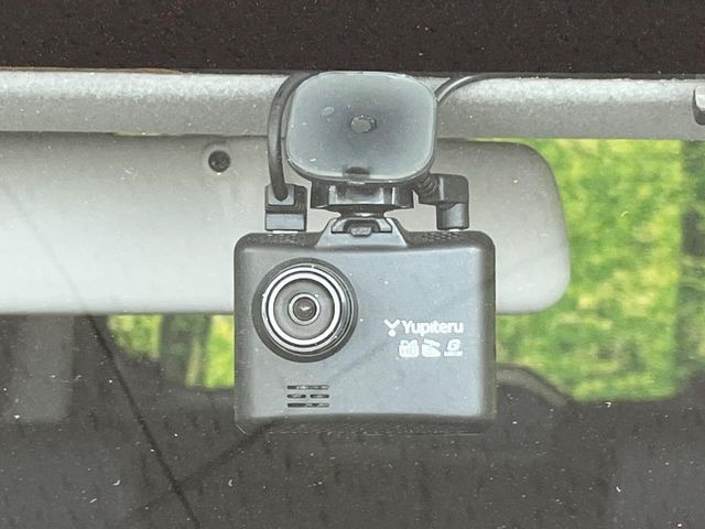 �y�h���C�u���R�[�_�[�z�h���C�u���R�[�_�[����!���s���͂������A������^�]�⎖�̂ɑ��������ہA�f���ŋL�^���A����̃��X�N�ɔ����܂��B���L�^�pSD�J�[�h�͂��q�l�����g�ł��������������K�v������܂��B