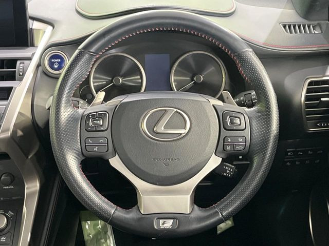 �y�����v�����X�e�A�����O�z�㎿�Ȋv���g�p���邱�ƂŁA��ɂ����������݂ƂĂ��^�]���₷���n���h���ł���