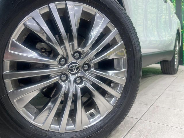 �y����19�C���`�A���~�z�C�[���z�O�ςɃ}�b�`���������A���~�z�C�[���𑕒����Ă���܂��B�e��ЊO�A���~�z�C�[����A�X�^�b�h���X�^�C�����戵�����Ă���܂��B���񂲑��k����������