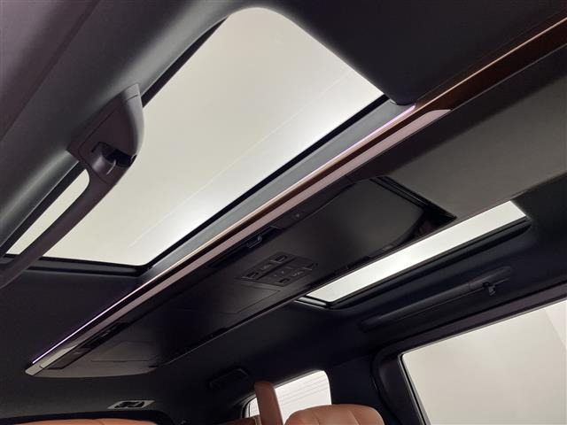 ヴェルファイアハイブリッド 2.5 Z プレミア E-Four 4WD