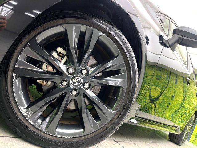 �y����17�C���`�A���~�z�C�[���z�O�ςɃ}�b�`���������A���~�z�C�[���𑕒����Ă���܂��B�e��ЊO�A���~�z�C�[����A�X�^�b�h���X�^�C�����戵�����Ă���܂��B���񂲑��k����������