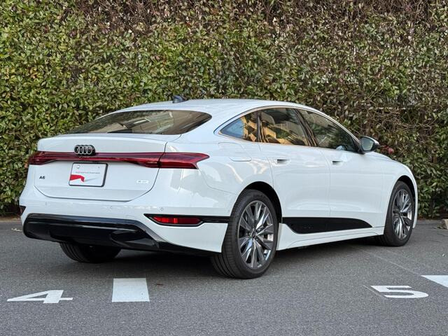 A6スポーツバック e-tronパフォーマンス