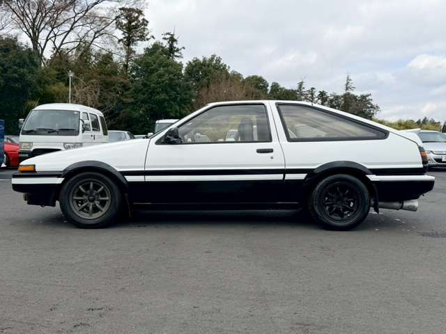 ���X�݌ɂ͊O���A�����N���[�j���O��ɓW�����A�����Ď��̏C�����̗L���A���[�^�[��������̗L������O�ҋ@�ւɂ�錟����S����{���Ă���܂��B�Ԍ��A�����A����h�������ЂőΉ��ł��܂��̂ł����S���������B