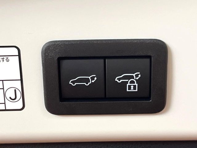 �y�p���[�o�b�N�h�A�z�X�}�[�g�L�[��^�]�Ȃ̃{�^�������������Ń��A�Q�[�g�������ŊJ���܂�!�ו��������Ă��鎞��A�����ʒu�ɂ���o�b�N�h�A��߂�ۂɕ֗��ȋ@�\�ł���