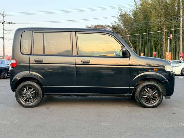 ���X�݌ɂ͊O���A�����N���[�j���O��ɓW�����A�����Ď��̏C�����̗L���A���[�^�[��������̗L������O�ҋ@�ւɂ�錟����S����{���Ă���܂��B�Ԍ��A�����A����h�������ЂőΉ��ł��܂��̂ł����S���������B