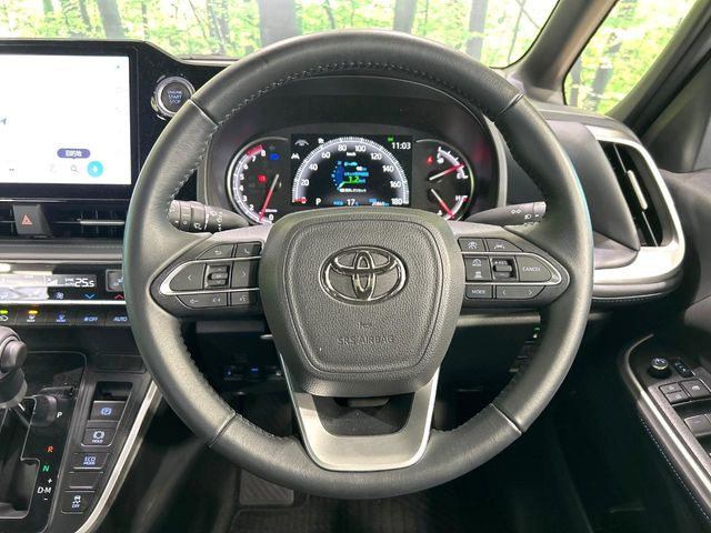 �y�����v�����X�e�A�����O�z�㎿�Ȋv���g�p���邱�ƂŁA��ɂ����������݂ƂĂ��^�]���₷���n���h���ł���