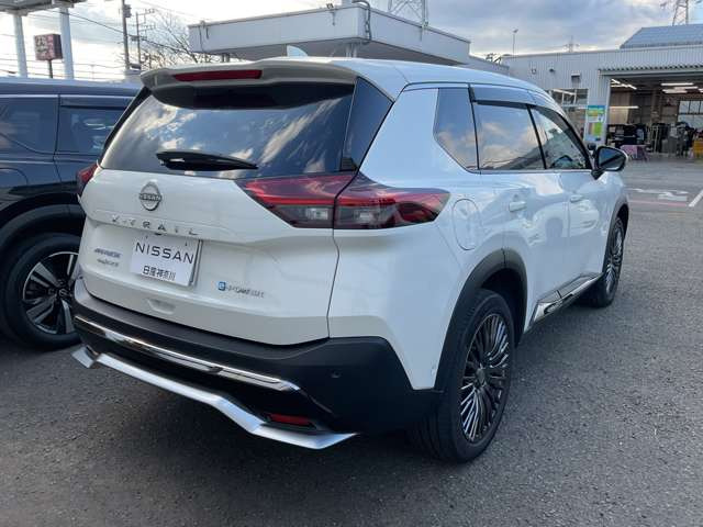 エクストレイル1.5 AUTECH アドバンスド パッケージ e-4ORCE 4WD