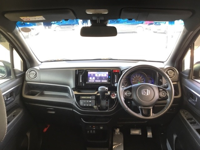 N-WGNカスタムG Lパッケージ