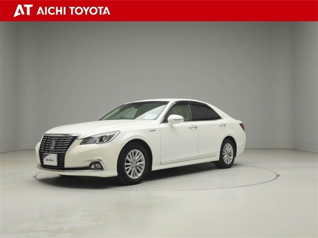 クラウンハイブリッド 2.5 ロイヤルサルーン