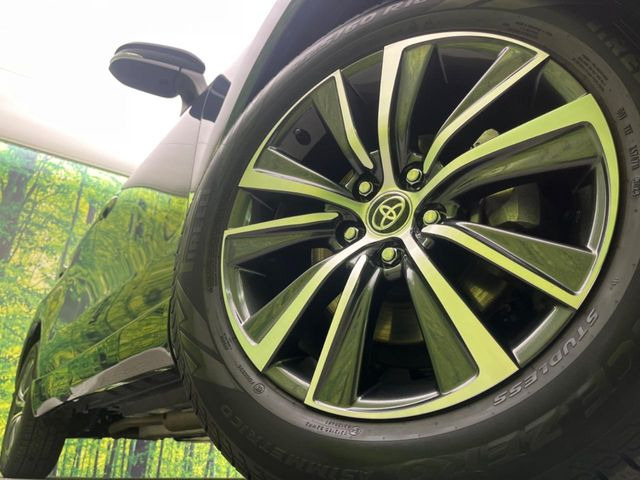 �y����18�C���`�A���~�z�C�[���z�O�ςɃ}�b�`���������A���~�z�C�[���𑕒����Ă���܂��B�e��ЊO�A���~�z�C�[����A�X�^�b�h���X�^�C�����戵�����Ă���܂��B���񂲑��k����������