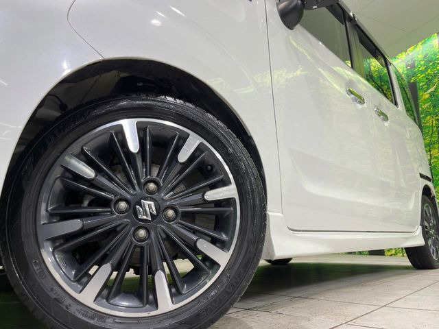 �y���������C���`�A���~�z�C�[���z�O�ςɃ}�b�`���������A���~�z�C�[���𑕒����Ă���܂��B�e��ЊO�A���~�z�C�[����A�X�^�b�h���X�^�C�����戵�����Ă���܂��B���񂲑��k����������
