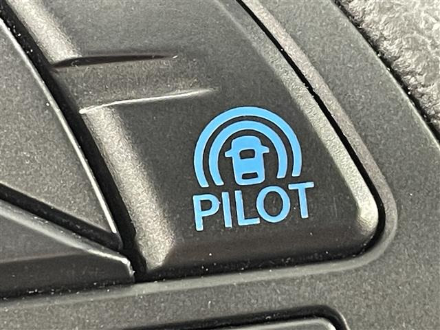 セレナ1.2 e-POWER ハイウェイスターV アーバンクロム