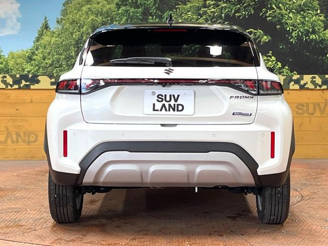 安心の最長10年・走行無制限保証(有償)をご用意。保証内容も充実はもちろん、無料点検&オイル交換や、年中無休の全国・24時間ロードサービスも付帯されておりますのでご安心下さい。