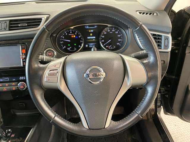 運転席周りに大きな傷、汚れ、へたりなどなく良質な状態です!