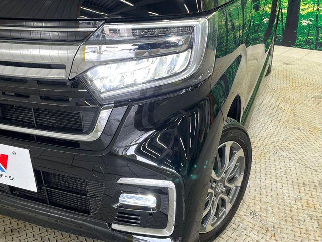 ヘッドライトやテールランプ&アルミホイール等の各種コーティングもオススメしております。レンズ部分の黄ばみや汚れを抑え、きれいな状態をメンテナンスレスで保てます♪