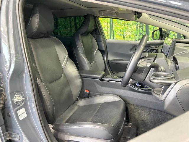 �y���烌�U�[�V�[�g�z����̂ӂ���肪�e�ՂŃ����e�i���X�����ȒP�ȁA�@�\���ɗD��鍇����v���̗p�����㎿�ȃV�[�g�ł��B����S�n���悭�A���������ӂ��S�n�ǂ��ԓ���Ԃ����o���Ă���܂��B