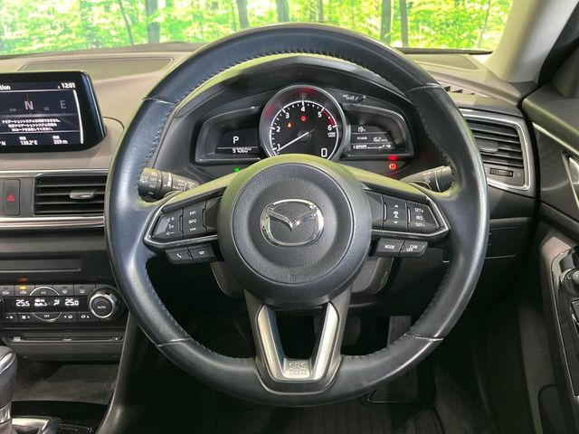 �y�����v�����X�e�A�����O�z�㎿�Ȋv���g�p���邱�ƂŁA��ɂ����������݂ƂĂ��^�]���₷���n���h���ł���