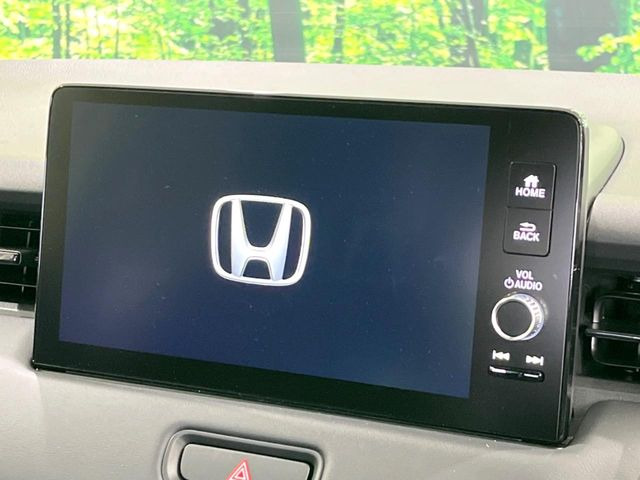 �y9�C���` �z���_�R�l�N�g�f�B�X�v���C�z���F���̍������ʃf�B�X�v���C�Ńi�r�̎g�p��A�������̃X�}�[�g�t�H���ƘA�g����bluetooth�ł̉��y�Đ����\�ł���