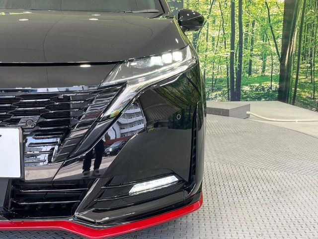 �yLED�w�b�h���C�g�z���V����ԑ��s�����ǍD�Ȏ��E���m�ۂ����S���ĉ^�]�ł��鍂�P�xLED�w�b�h���C�g�𑕔�!�_�����x�������A����d�͂��}�����Ă��܂��B