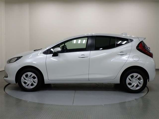 アクア1.5 G E-Four 4WD