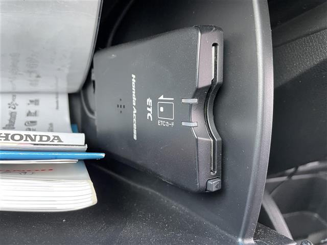 フィット1.5 ハイブリッド Fパッケージ