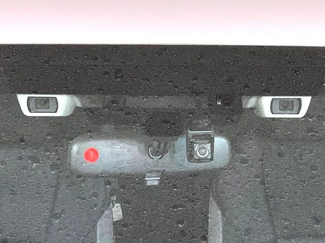 �y�A�C�T�C�g�R�A�e�N�m���W�[�z�O���̎ԗ��������m���A�Փ˂������Ȏ��͌x��Œ��ӂ𑣂��A�u���[�L�𓥂ޗ͂��T�|�[�g�B�u���[�L�𓥂߂Ȃ������ꍇ�͏Փ˔�Q�y���u���[�L���쓮�A�Փˉ�����T�|�[�g���܂��B