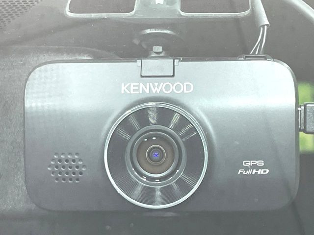 【ドライブレコーダー】ドライブレコーダー装備!走行中はもちろん、あおり運転や事故に遭遇した際、映像で記録し、万一のリスクに備えます。※記録用SDカードはお客様ご自身でご準備いただく必要があります。