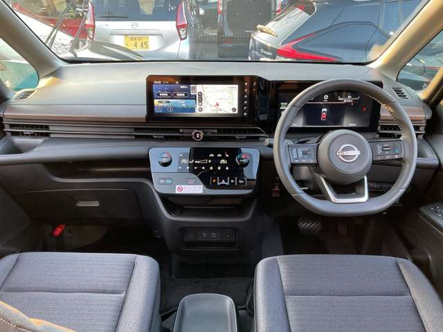 セレナ1.4 e-POWER ハイウェイスターV