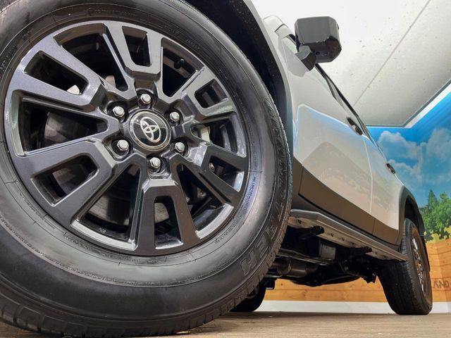 �y����18�C���`�A���~�z�C�[���z�O�ςɃ}�b�`���������A���~�z�C�[���𑕒����Ă���܂��B�e��ЊO�A���~�z�C�[����A�X�^�b�h���X�^�C�����戵�����Ă���܂��B���񂲑��k����������