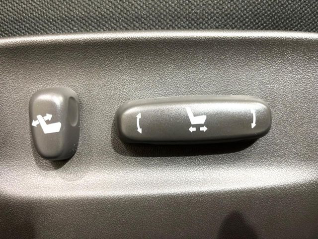 �y�p���[�V�[�g�z�X�C�b�`��ŊȒP�ɃV�[�g�̔��������\!�d��������͂�����܂���!���K�ȃV�[�g�|�W�V�����ɃZ�b�g���āA���K�ȃh���C�u�����y���݂��������B