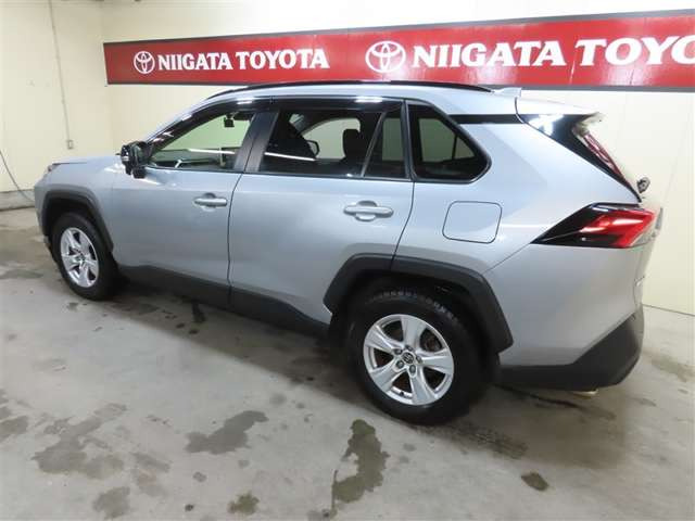 RAV42.5 ハイブリッド X E-Four 4WD