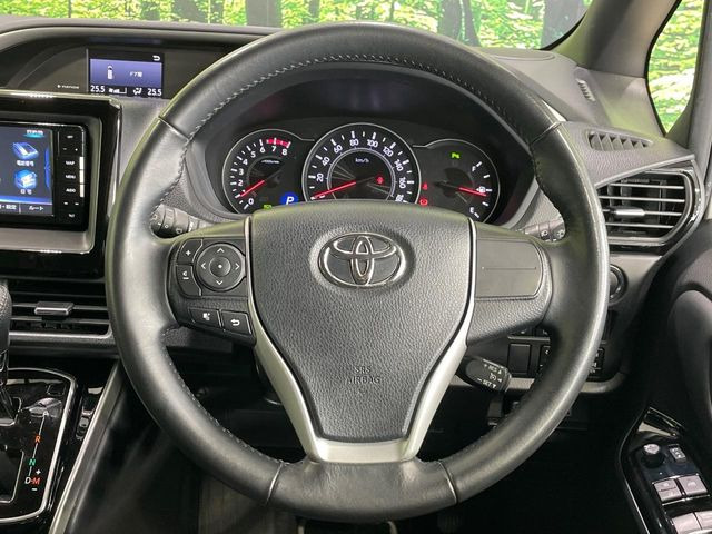 �y�����v�����X�e�A�����O�z�㎿�Ȋv���g�p���邱�ƂŁA��ɂ����������݂ƂĂ��^�]���₷���n���h���ł���