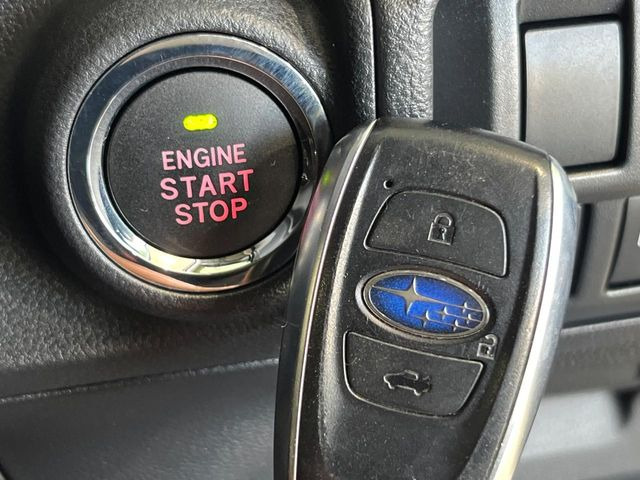 �y�A�N�Z�X�L�[&�v�b�V���X�^�[�g�z�J�o����|�P�b�g�ɓ��ꂽ�܂܂ł��h�A�̎{���E�������\�ȃX�}�[�g�L�[�𑕔��B�G���W���̃I���E�I�t�����J�M�����o���K�v�������A�{�^�����v�b�V�����邾����OK��