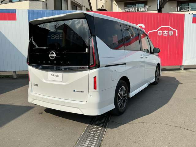 セレナ1.4 e-POWER ハイウェイスターV