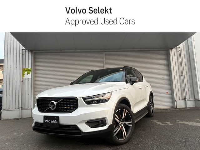 XC40B4 AWD Rデザイン 4WD