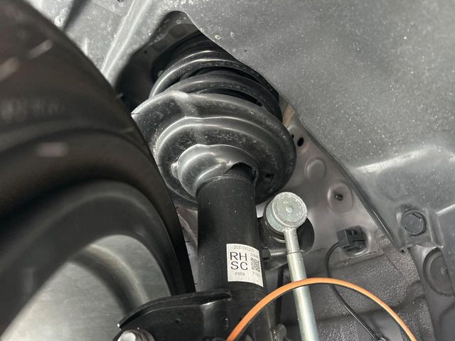 下回りの劣化予防の為の防錆加工の施工も承っております。降雪地域はもちろん、沿岸部にお住いの方や、趣味でマリン・ウィンタースポーツをされる方に大変好評いただいております。