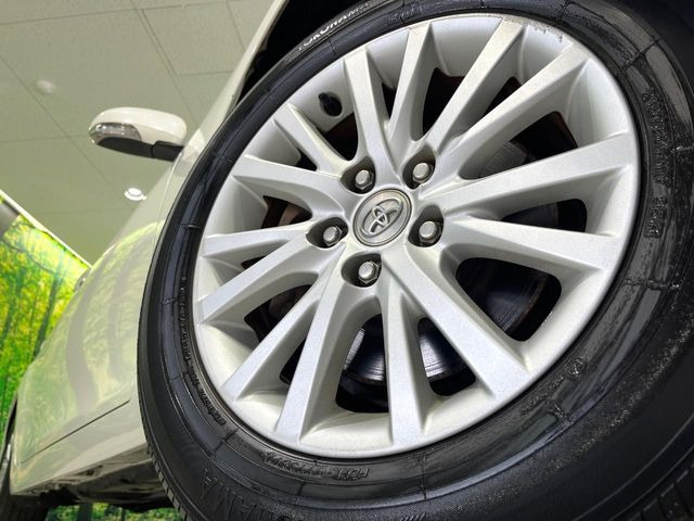 �y����16�C���`�A���~�z�C�[���z�O�ςɃ}�b�`���������A���~�z�C�[���𑕒����Ă���܂��B�e��ЊO�A���~�z�C�[����A�X�^�b�h���X�^�C�����戵�����Ă���܂��B���񂲑��k����������