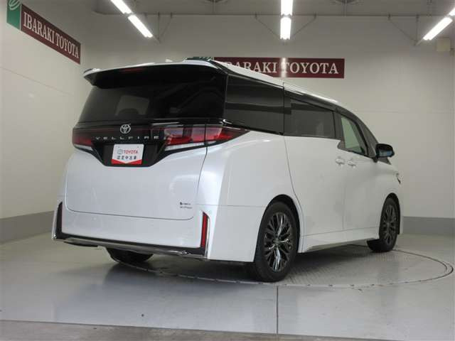 ヴェルファイアハイブリッド 2.5 Z プレミア E-Four 4WD